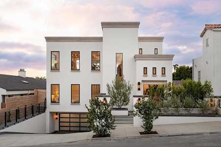4270 Ampudia St San Diego, CA 92103