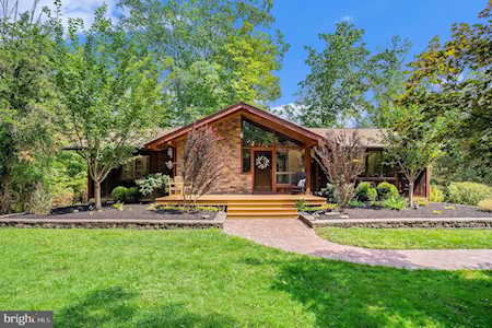 631 Camp Wawa Rd Schwenksville, PA 19473