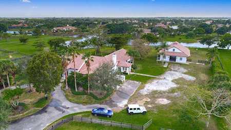 10792 El Paraiso Place Delray Beach, FL 33446