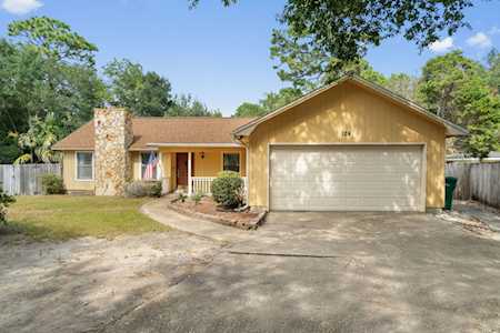 124 Meadow Woods Ln Niceville, FL 32578