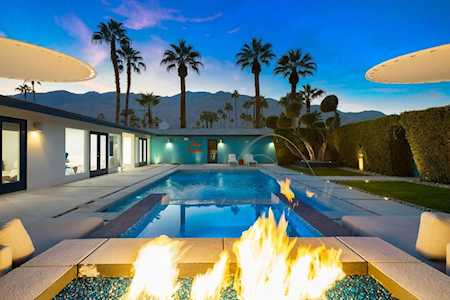 1429 S Riverside Dr Palm Springs, CA 92264