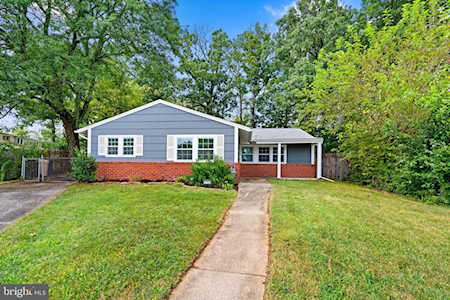 1702 Fairbrook Ct Windsor Mill, MD 21244