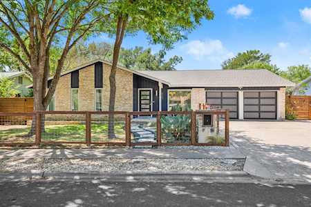 2103 Whitestone DR Austin, TX 78745