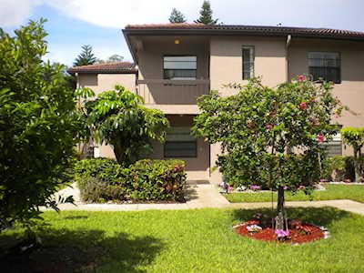 9307 Pecky Cypress Ln #17D Boca Raton, FL 33428