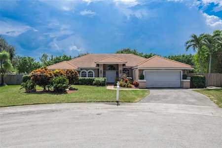 4420 SW 74th Way Davie, FL 33314