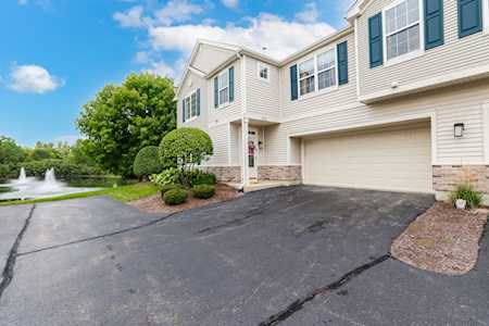 212 Bakers Dr W Lakemoor, IL 60051