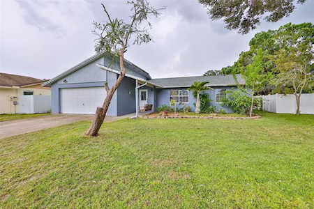 6516 Secrest Ct Tampa, FL 33625