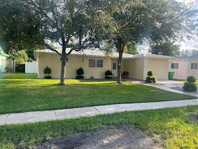 6500 NW 21 Ct Sunrise, FL 33313