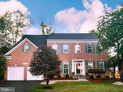 5108 Bebe Ct Centreville, VA 20120