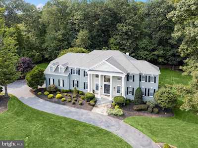 6 Spring Forest Ct Owings Mills, MD 21117