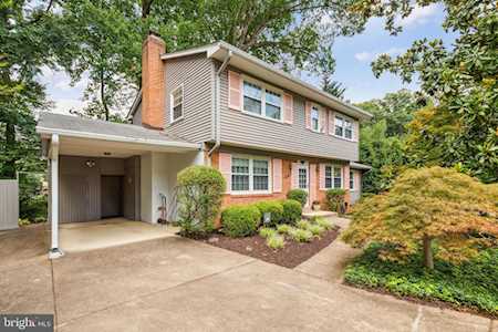 6715 Bellamy Ave Springfield, VA 22152
