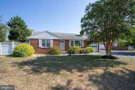 5724 Butterfly Ln Frederick, MD 21703