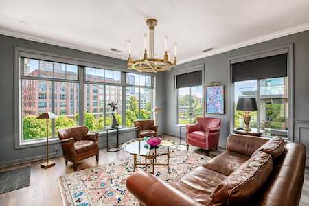 250 Daniel Burnham Square Columbus, OH 43215