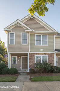 4112 Kittrell Farms Dr Greenville, NC 27858