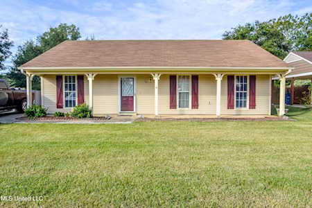6201 W Oak Run Dr Olive Branch, MS 38654