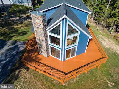 211 Arthur Burke Ln Front Royal, VA 22630