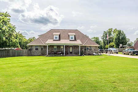 141 Kelly Cv Brighton, TN 38011