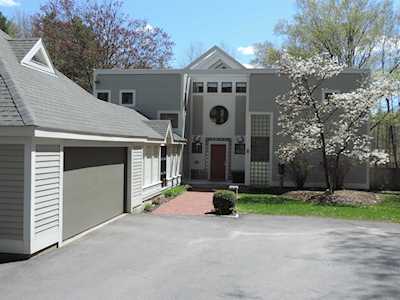 277 Hedgerose Ln Hopkinton, NH 03229