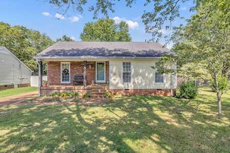 908 Harpeth Bend Dr Nashville, TN 37221