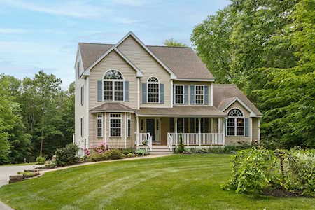 49 Masten Dr Northwood, NH 03261