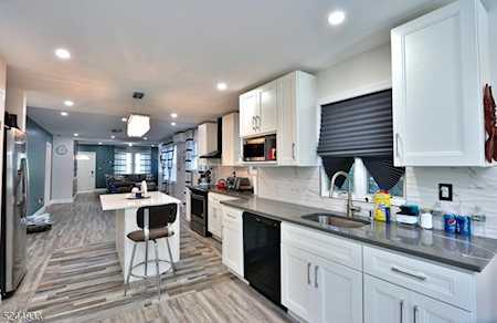 16 Dayton Crescent Bernardsville Boro, NJ 07924