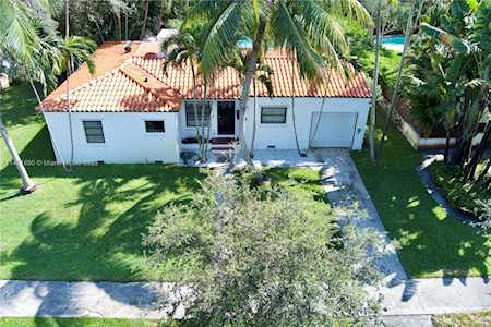 66 NE 107th St Miami Shores, FL 33161