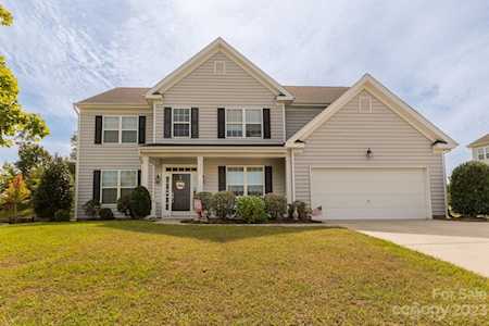 4357 Bridge Pointe Dr Harrisburg, NC 28075