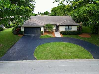 1528 NW 107th Dr Coral Springs, FL 33071