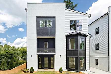 2760 4 Lenox Road NE Atlanta, GA 30324