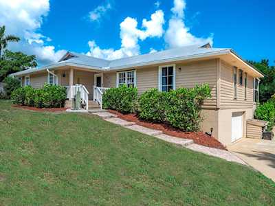 9205 SE Karin Street Hobe Sound, FL 33455