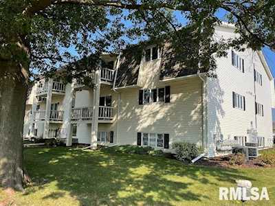 800 E Iowa St Eldridge, IA 52748
