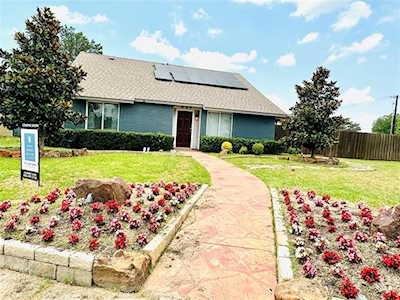 229 Elmwood Drive Garland, TX 75043