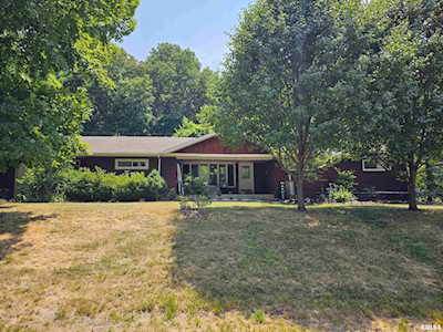 1136 Nancy St East Peoria, IL 61611