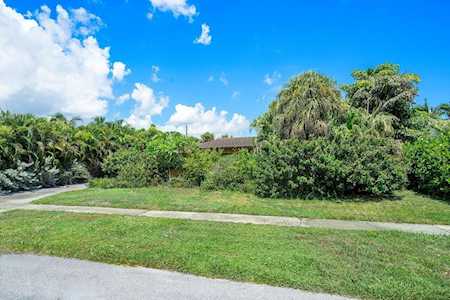 335 NE 5th Street Boca Raton, FL 33432