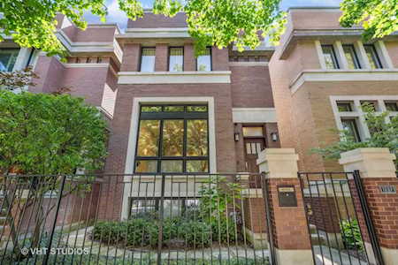 1717 W Wellington Ave Chicago, IL 60657