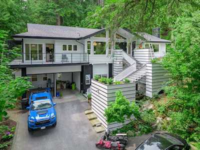 4621 Caulfeild Drive West Vancouver, BC V7W 1E9