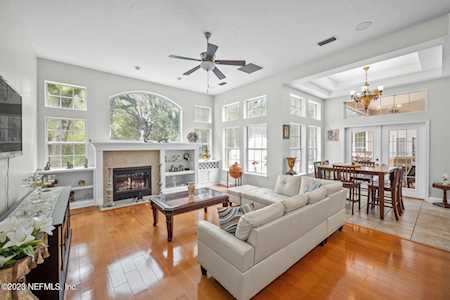 8019 Weatherby CT Jacksonville, FL 32256