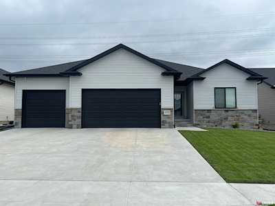6450 Las Verdes Ln Lincoln, NE 68523
