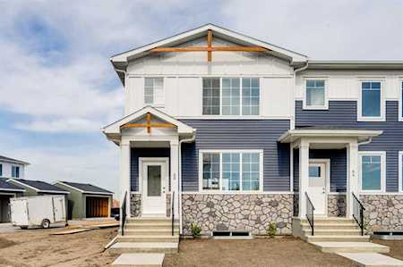 60 Amblefield Terrace NW Calgary, AB T3P 1W4
