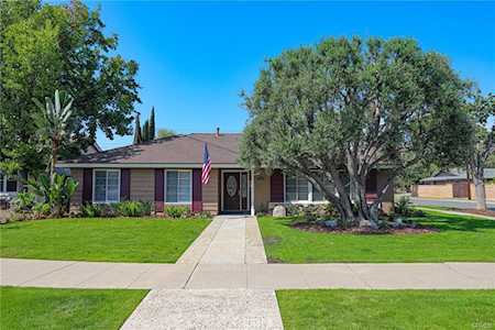 2290 N Maplewood St Orange, CA 92865
