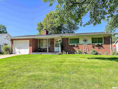 105 Laurel Ln East Peoria, IL 61611