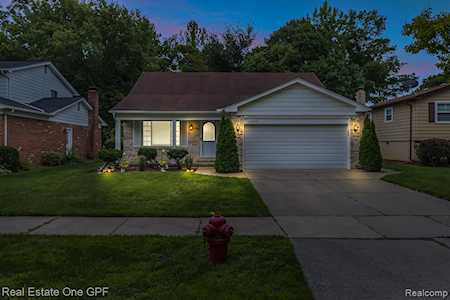 41659 Metaline Dr Canton Twp, MI 48187