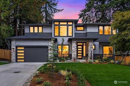 16612 SE 26th Place Bellevue, WA 98008