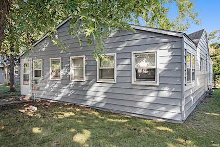 1645 E Fox Street South Bend, IN 46613
