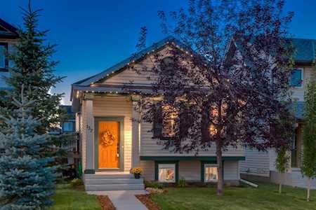 137 Copperstone Grove SE Calgary, AB T2Z 4X8