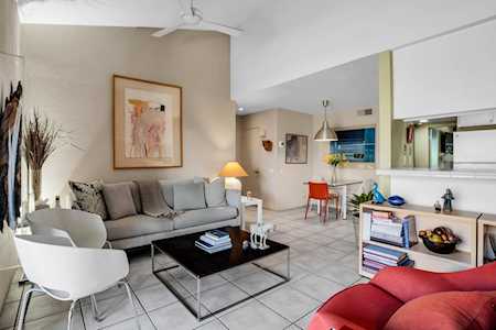 291 E Mel Ave #212 Palm Springs, CA 92262