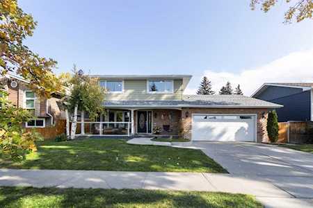 14016 Parkland Blvd SE Calgary, AB T2J 3X5