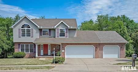 2119 W Leyna Dr Dunlap, IL 61525