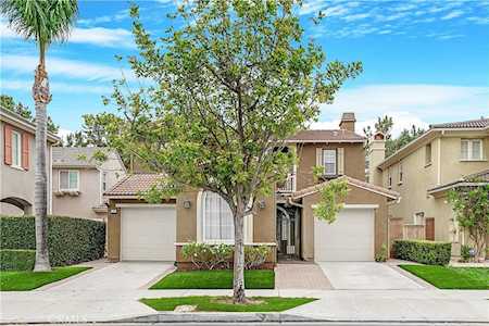 19 Highfield Glen Irvine, CA 92618