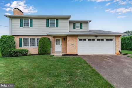 902 Spring Circle Mechanicsburg, PA 17055